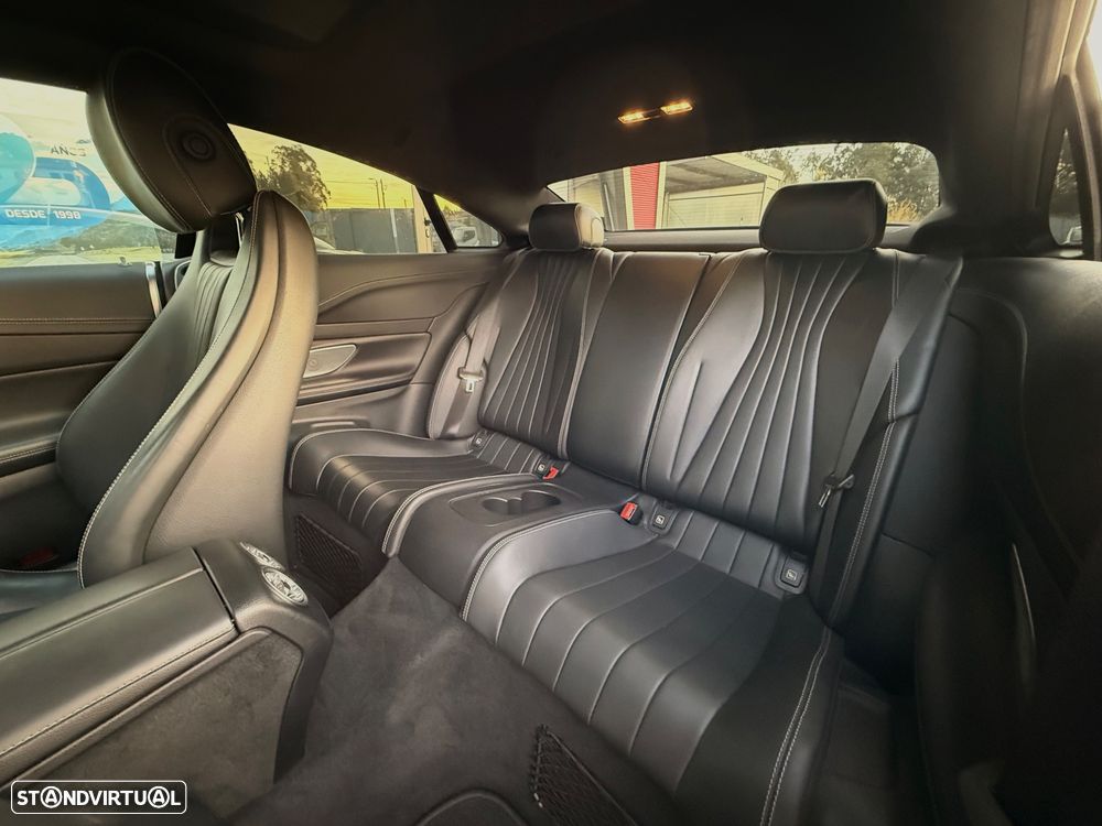 Mercedes-Benz E 220 d 9G-TRONIC AMG Line - 12