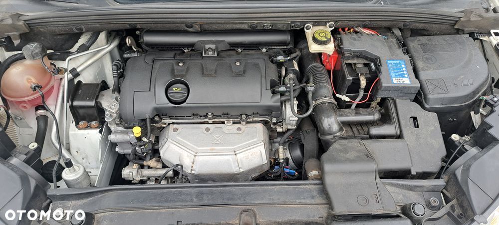 Citroën C4 VTi 120 Exclusive - 12