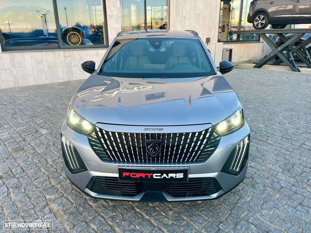 Peugeot 2008 1.2 PureTech Allure - 4
