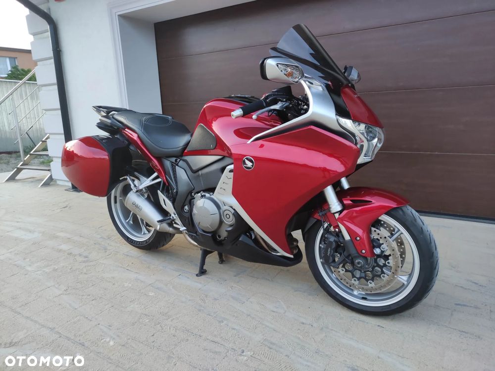 Honda VFR - 7