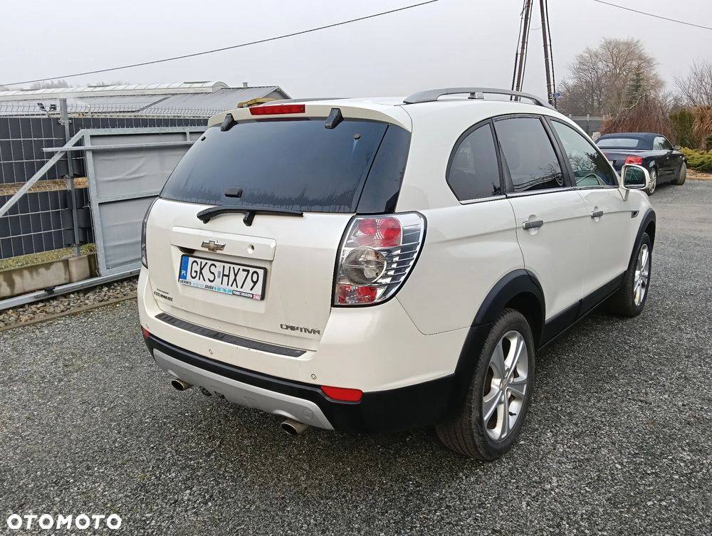 Chevrolet Captiva 2.2 D LT+ - 4