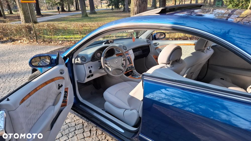 Mercedes-Benz CLK - 28