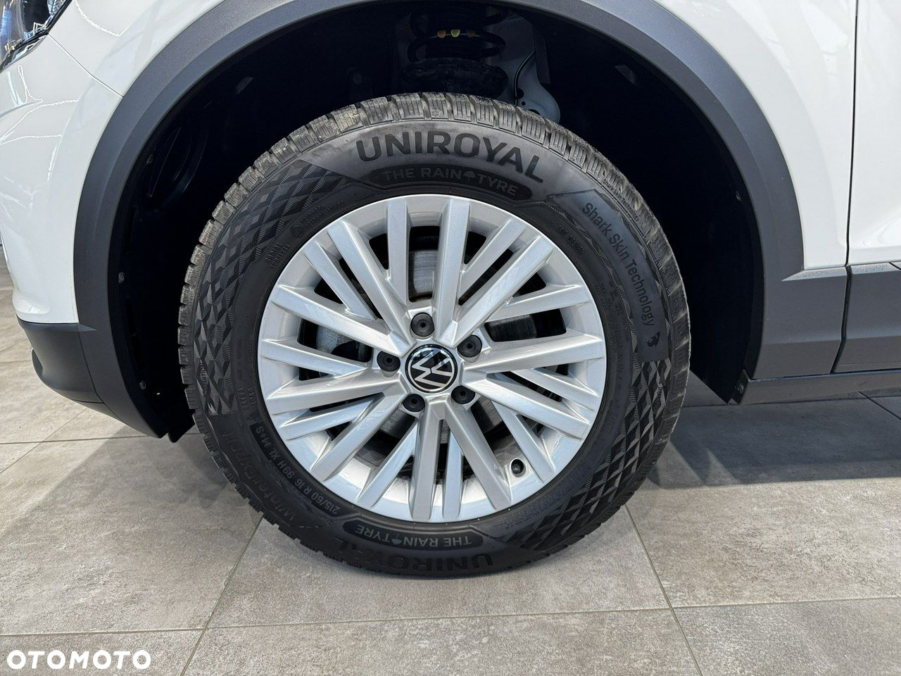 Volkswagen T-Roc - 11