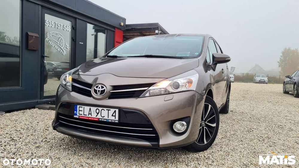 Toyota Verso - 26