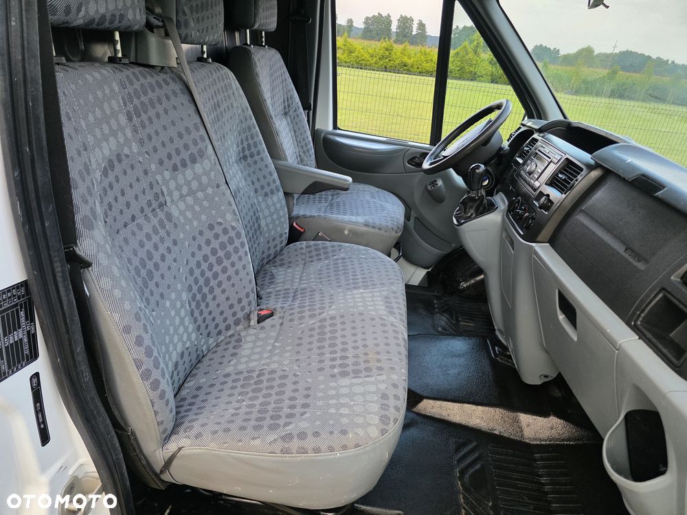 Ford Transit - 14
