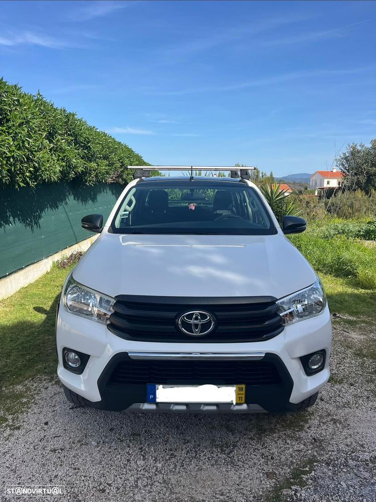Toyota Hilux - 3
