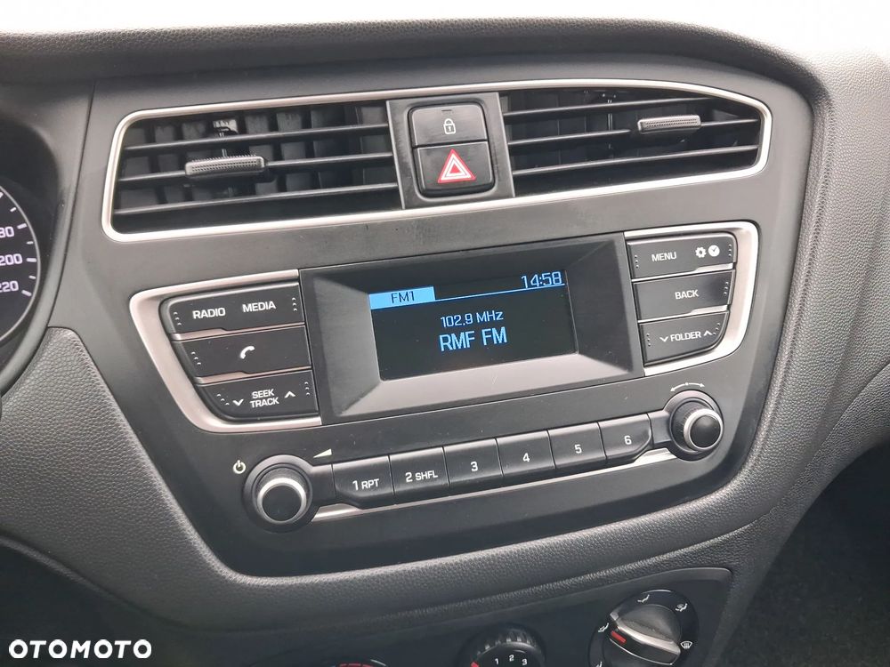 Hyundai i20 1.2 Classic Plus - 17