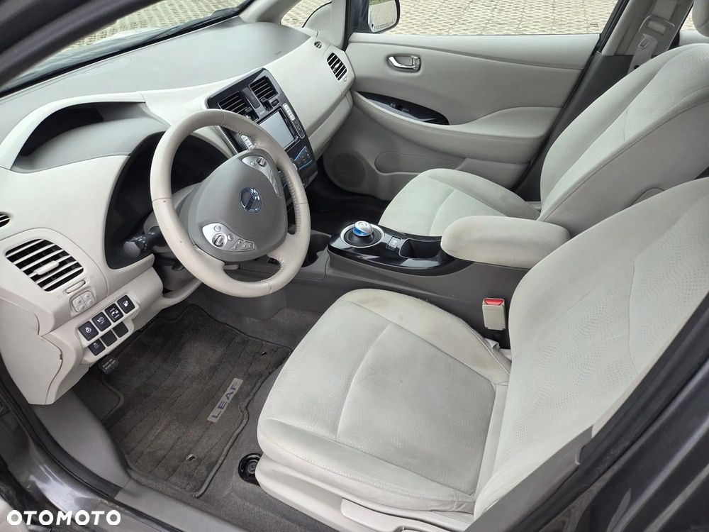 Nissan Leaf 24kWh Tekna - 9