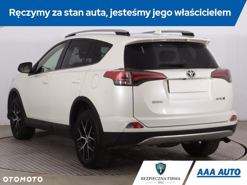 Toyota RAV4 - 6