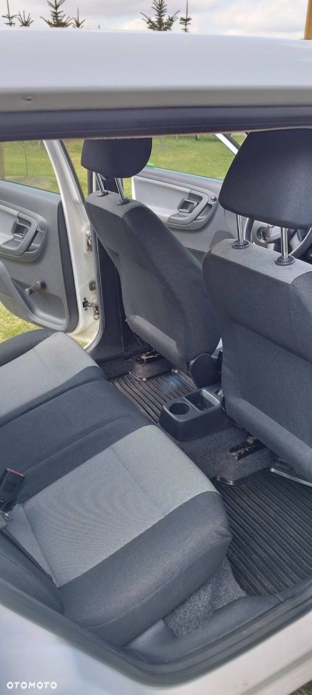 Skoda Fabia 1.6 TDI DPF Classic - 10