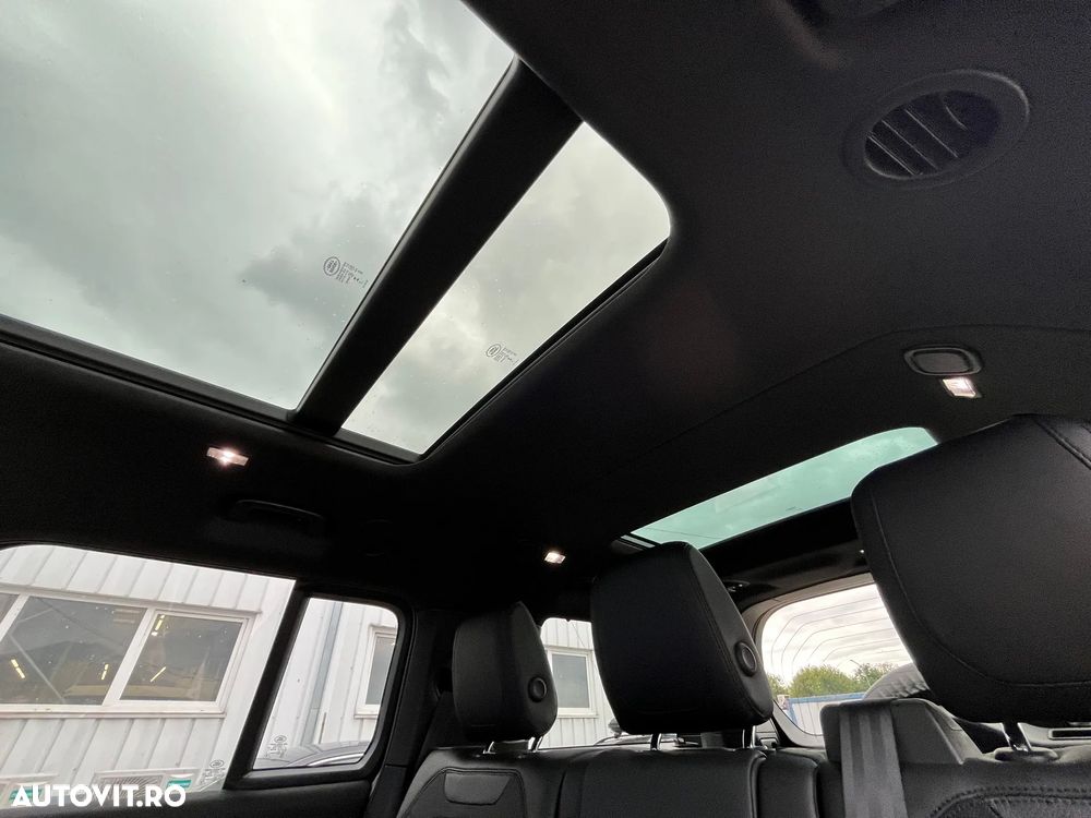 Land Rover Defender - 38