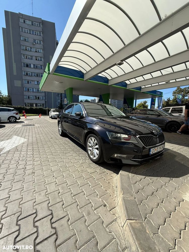 Skoda Superb 1.6 TDI DSG Active - 2