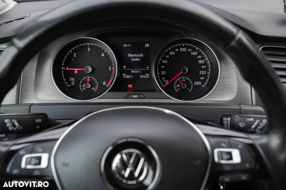 Volkswagen Golf 2.0 TDI DPF BMT Comfortline - 22