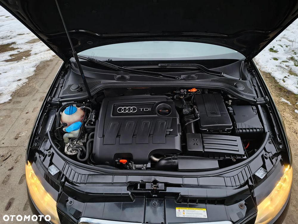 Audi A3 Sportback 1.6 TDI DPF Ambition - 11