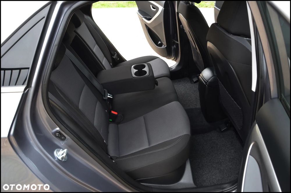 Hyundai i30 1.6 CRDi Premium - 29
