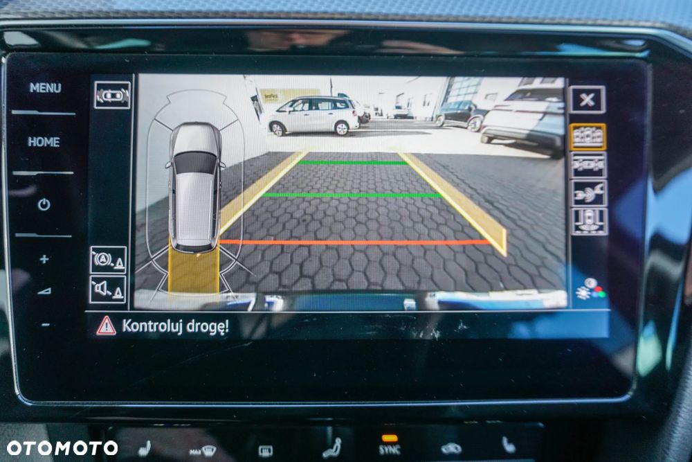 Volkswagen Passat - 15