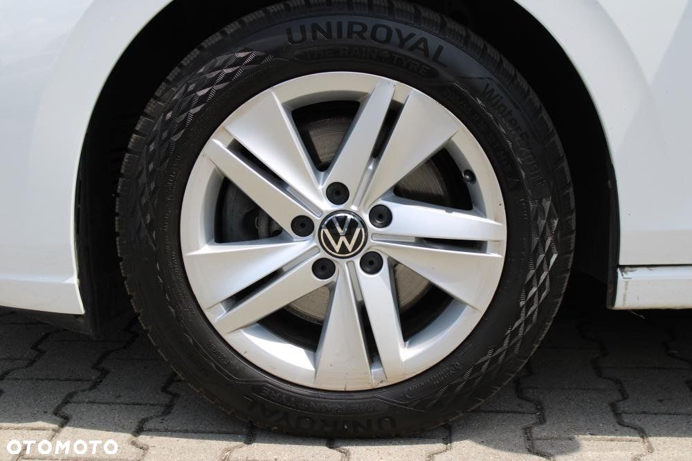 Volkswagen Golf - 29