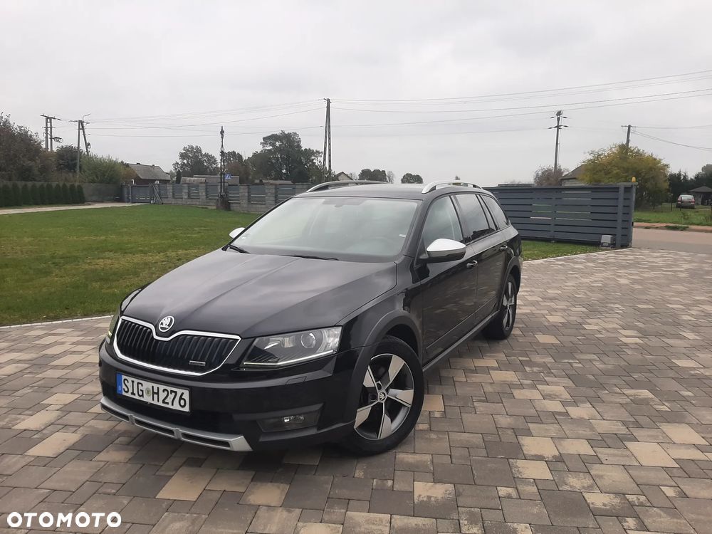 Skoda Octavia Combi 2.0 TDI 4x4 DSG Scout - 9