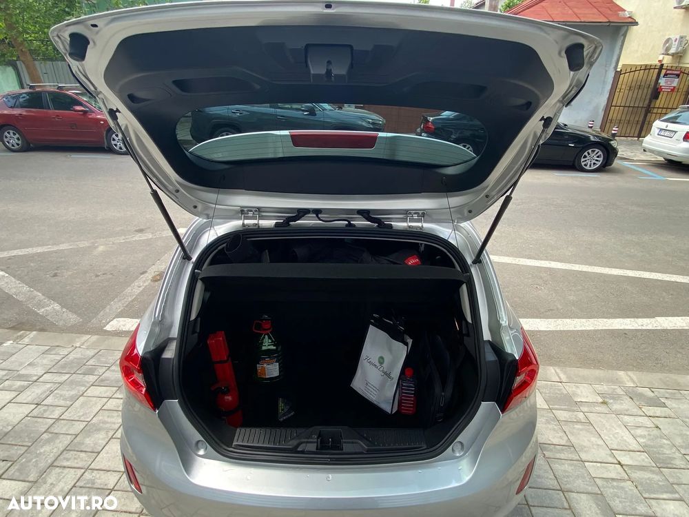 Ford Fiesta 1.1 Titanium - 12