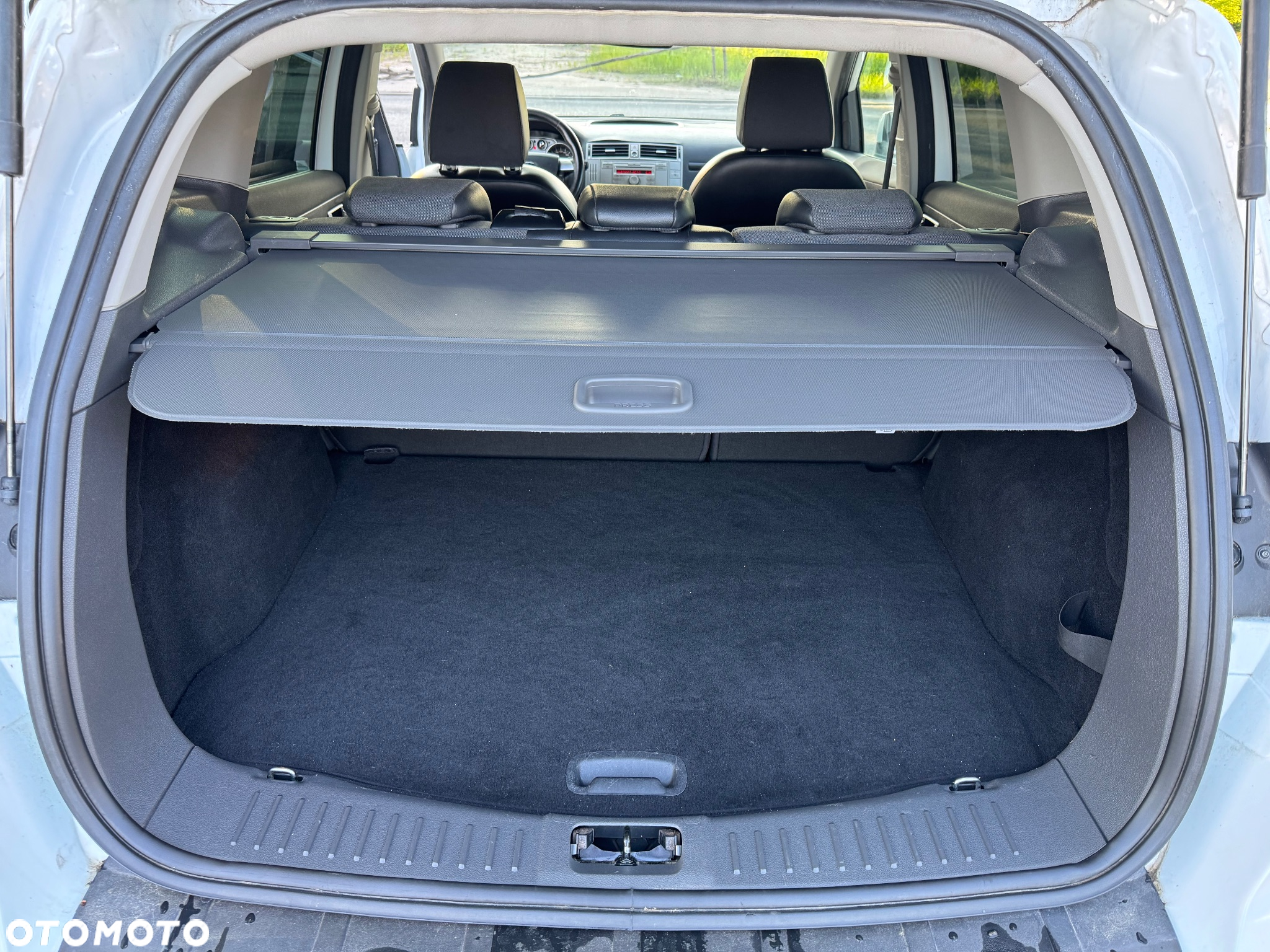 Ford Kuga 2.0 TDCi 2x4 Titanium - 23