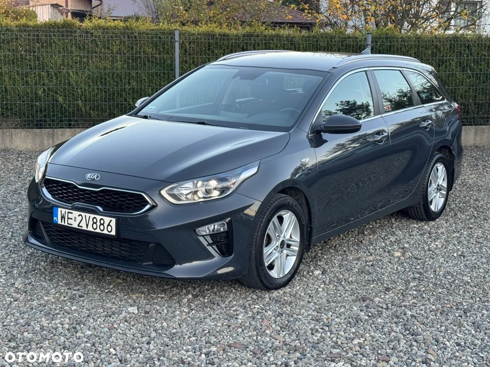 Kia Ceed 1.6 CRDi mHEV M - 26