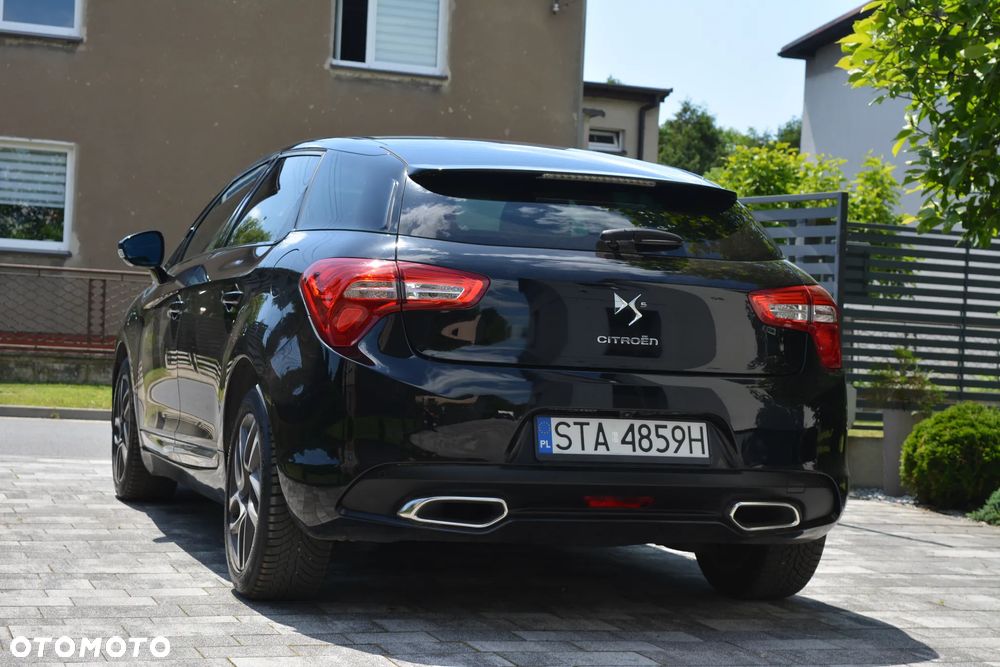 Citroën DS5 e-HDi 115 EGS6 Chic - 15