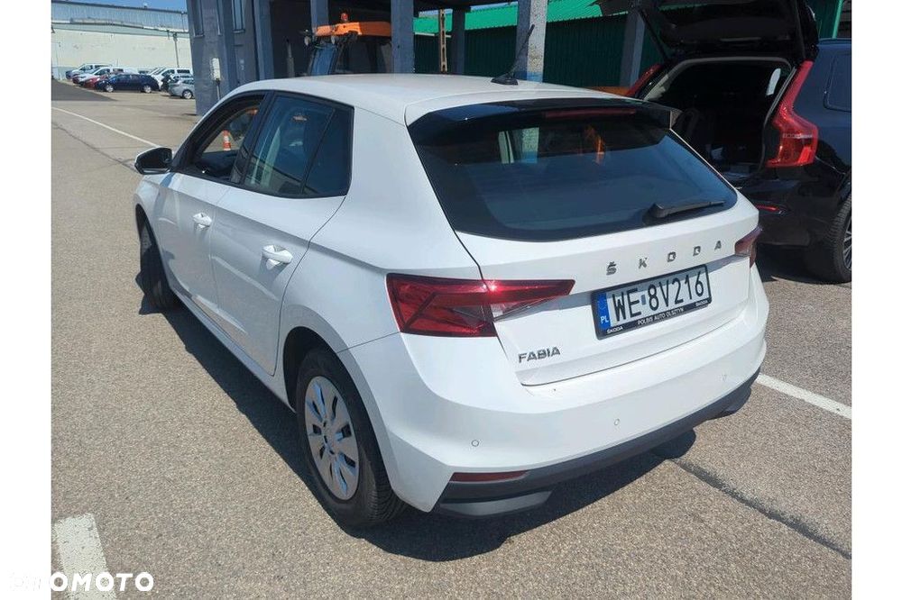 Skoda Fabia 1.0 TSI Ambition - 4