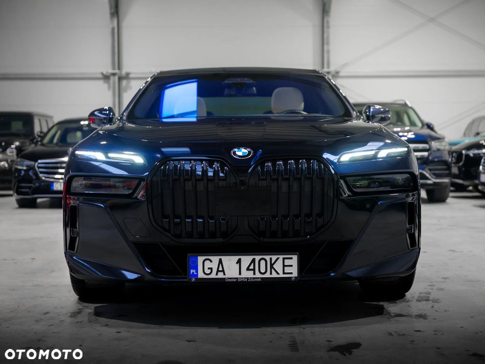 BMW Seria 7 740d xDrive sport - 14