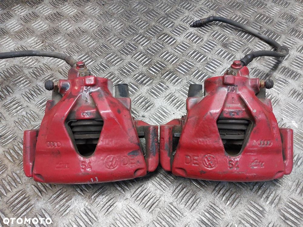 ZACISK HAMULCOWY LEWY TYŁ PRAWY TYŁ + LEWY PRZÓD PRAWY PRZÓD BORA I 2.3 V5 - 5