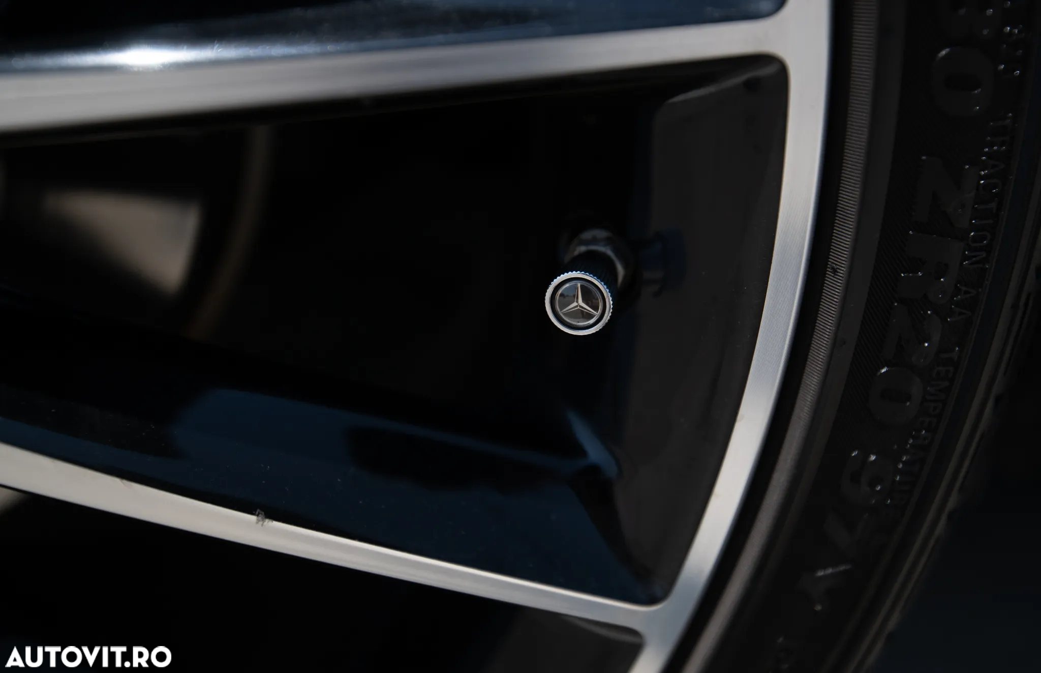 Mercedes-Benz E 220 d 9G-TRONIC AMG Line - 3