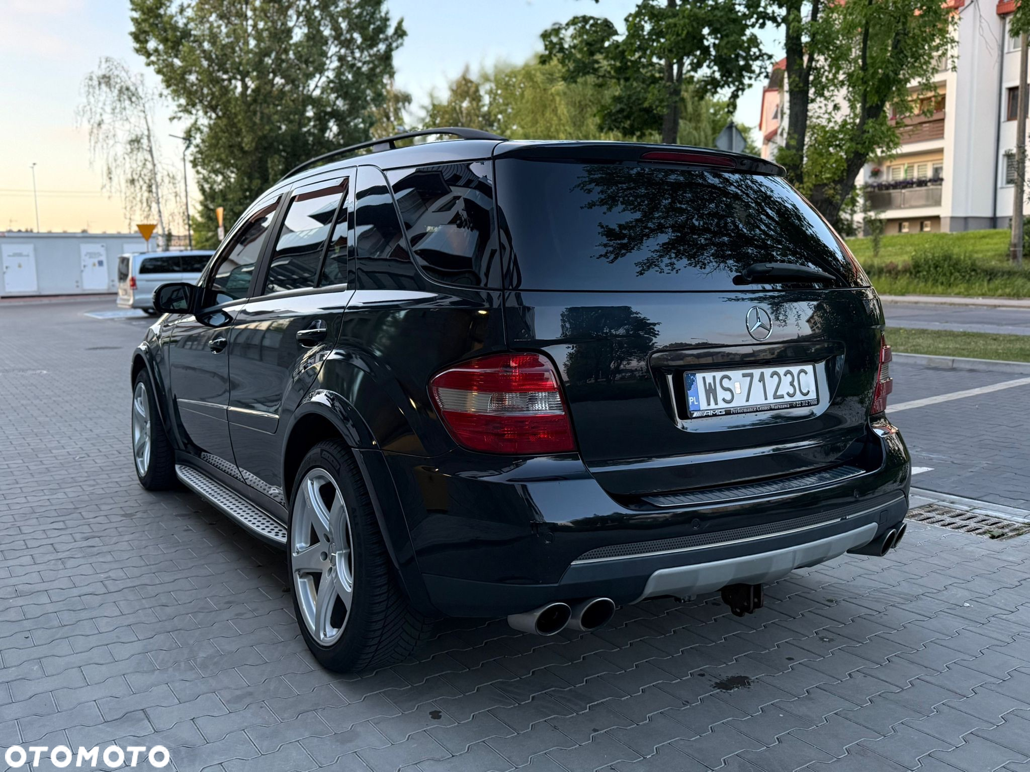 Mercedes-Benz ML 500 4-Matic - 14