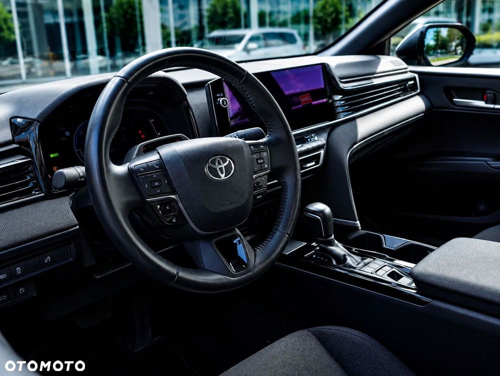 Toyota Camry - 14