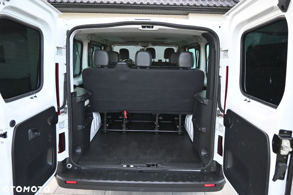 Renault Trafic - 40