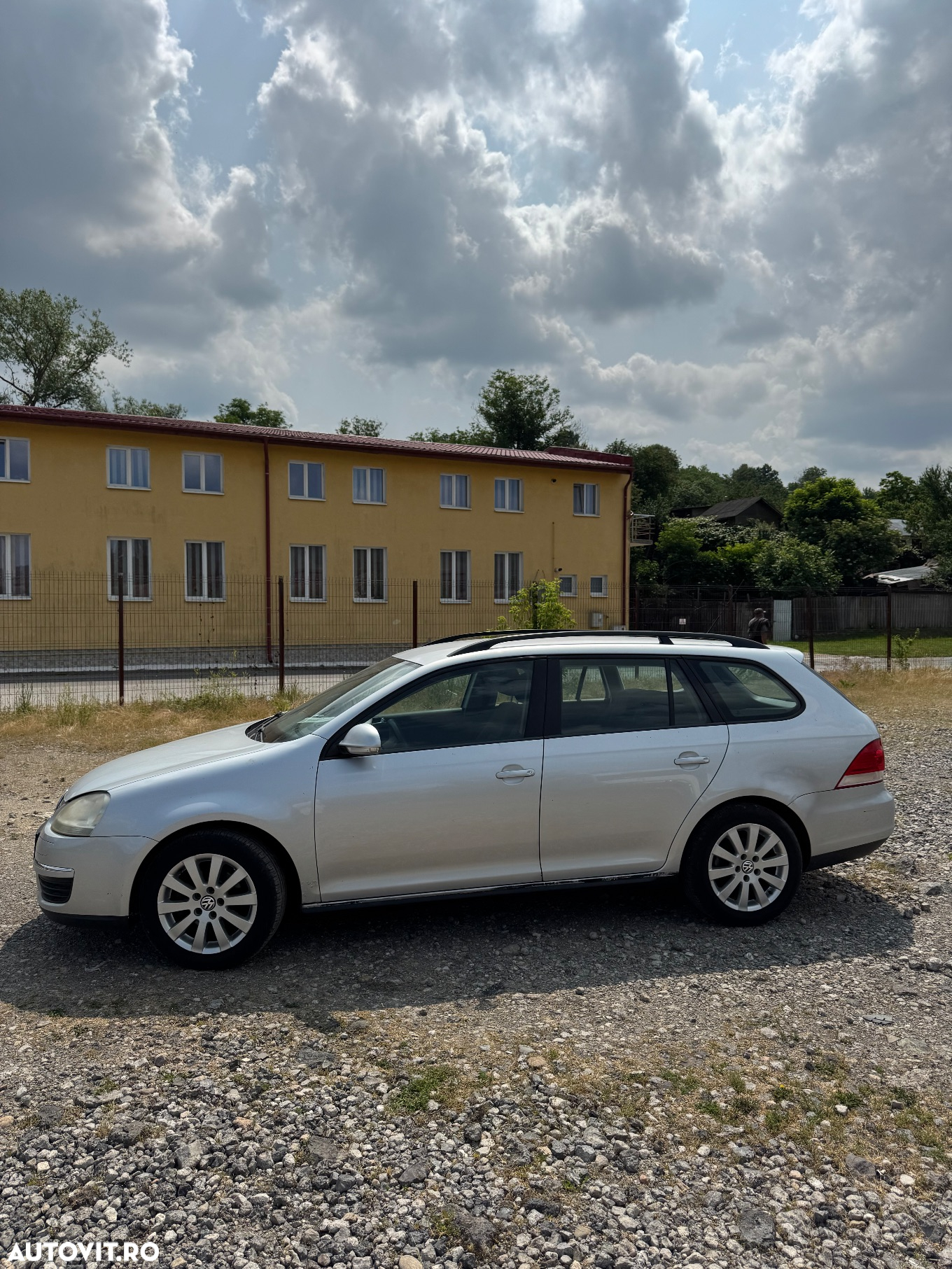 Volkswagen Golf 1.9 TDI Sportline - 2