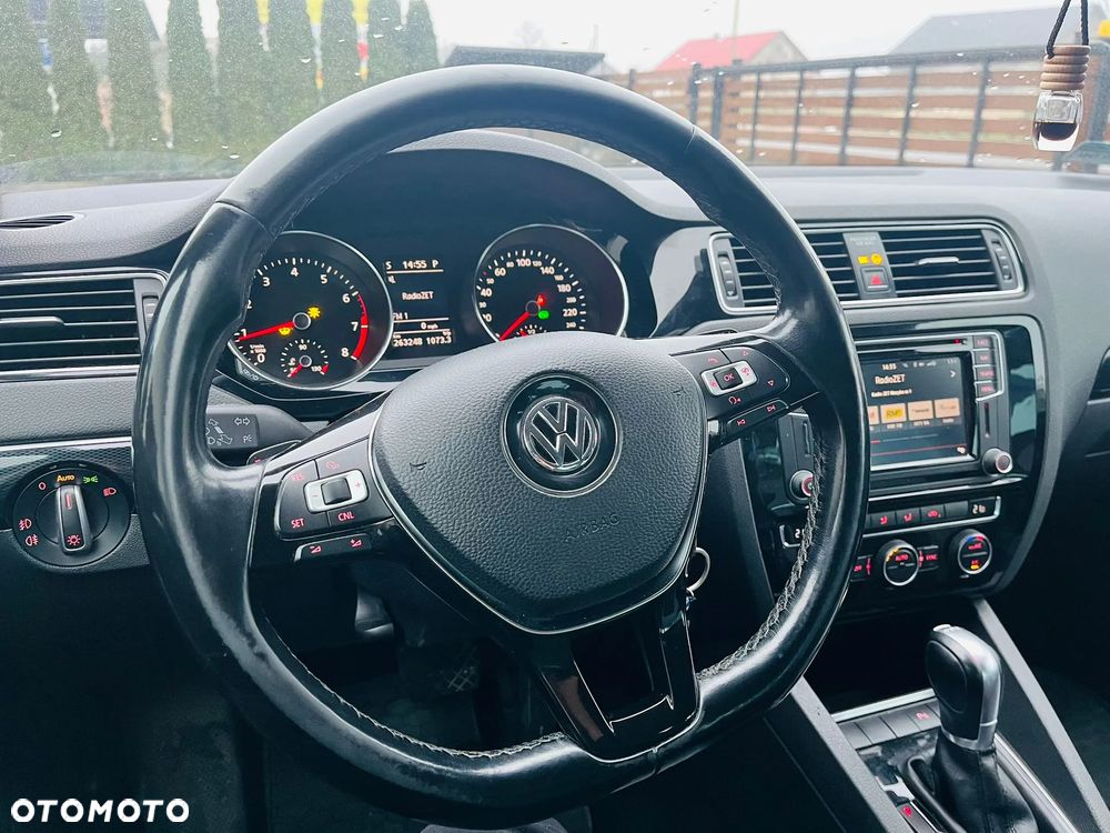 Volkswagen Jetta 1.4 TSI BMT Highline DSG - 13