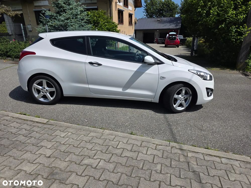 Hyundai i30 1.4 Base - 27