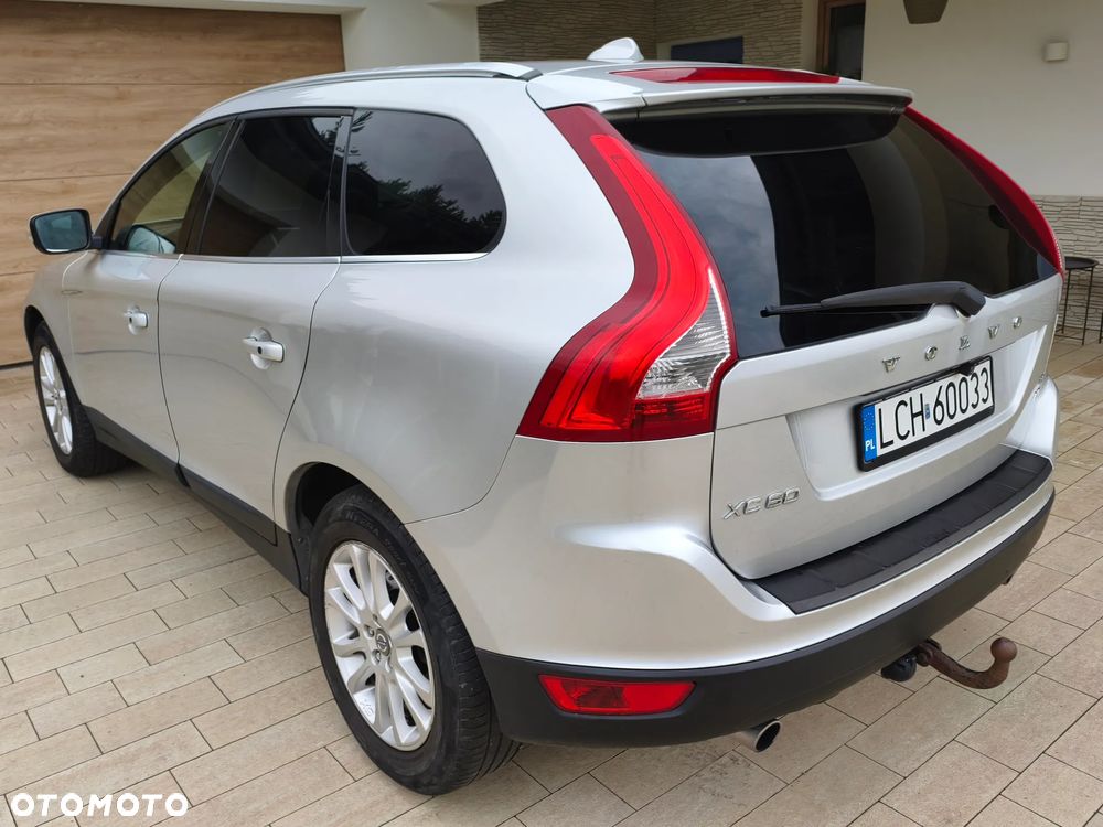 Volvo XC 60 T6 AWD Momentum - 6