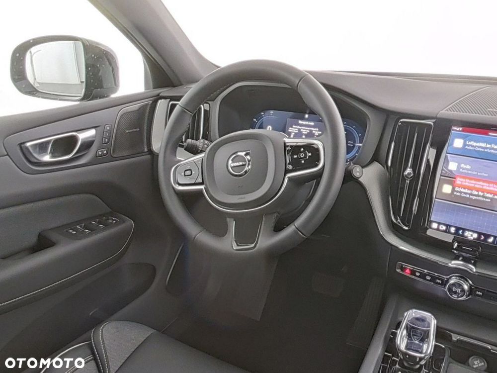 Volvo XC 60 T8 Plug-In Hybrid AWD Plus Black Edition - 14