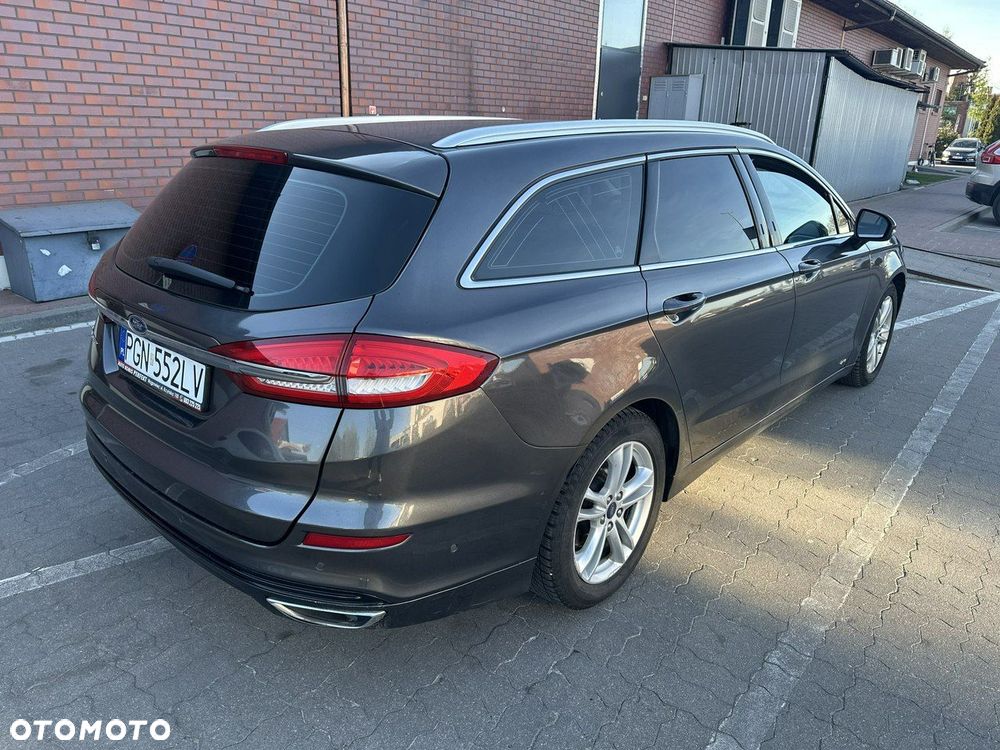 Ford Mondeo - 29