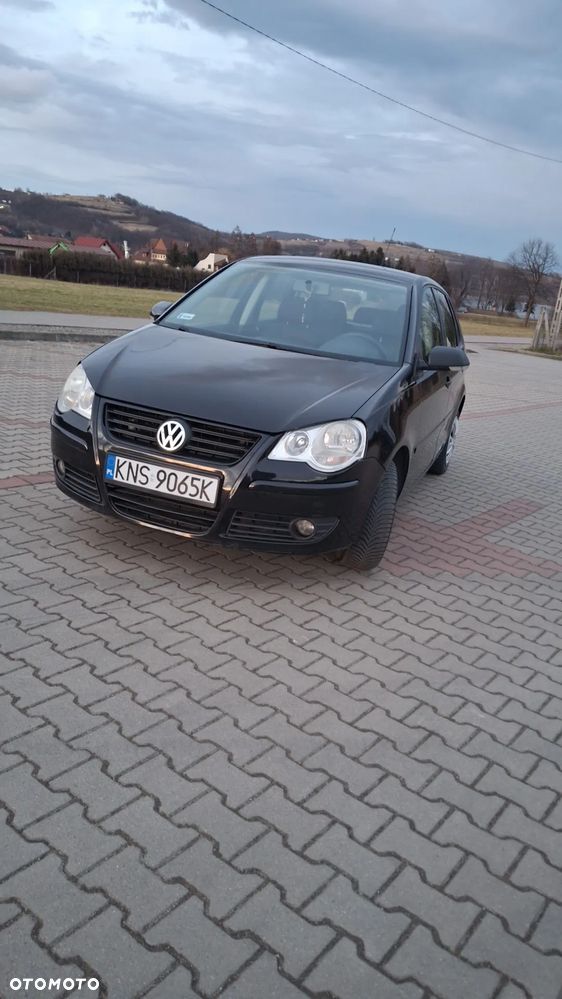 Volkswagen Polo 1.4 16V Comfortline - 1
