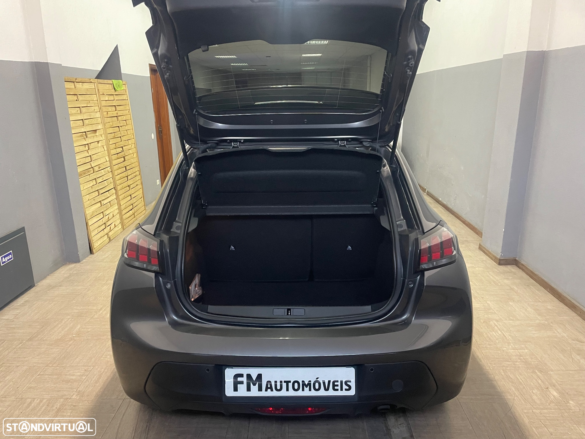 Peugeot 208 1.2 PureTech SE Style - 14