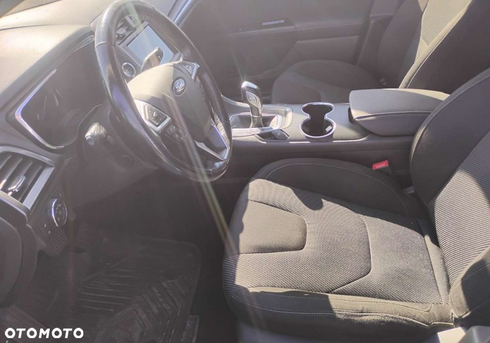 Ford Mondeo - 8
