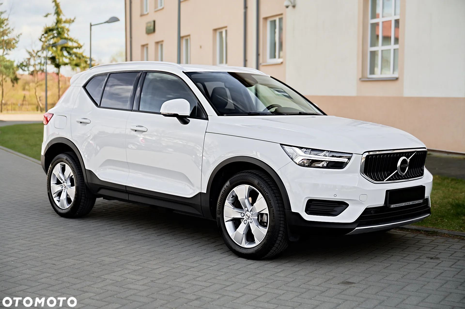Volvo XC 40 T3 Momentum Pro - 19