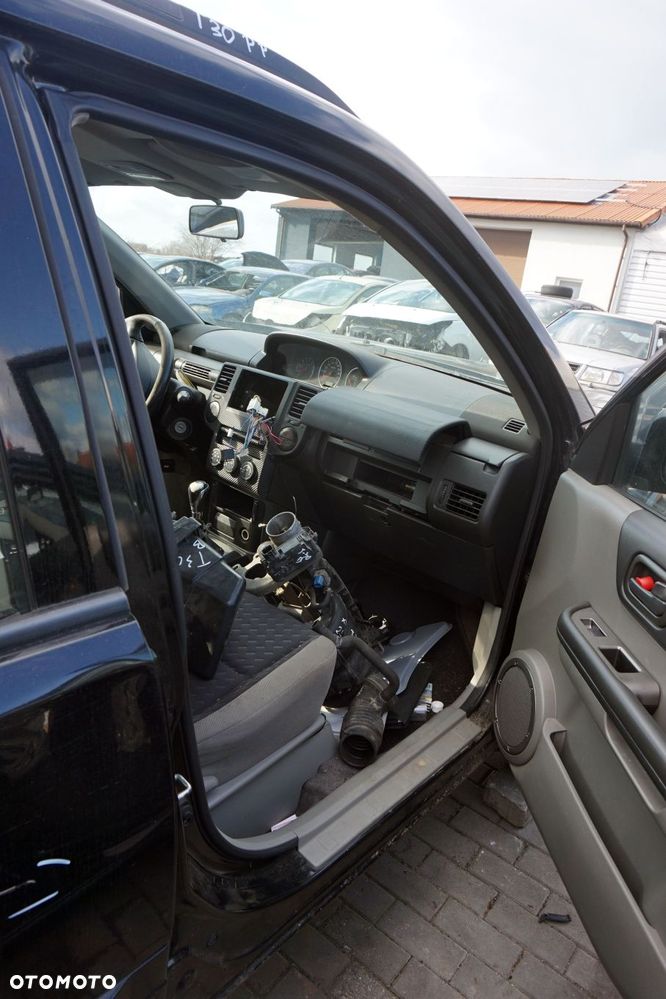 NISSAN X-TRAIL T30 I 2006 KH3 2.0 16V QR20DE 140KM 2WD MT5 CZARNY na części - 14