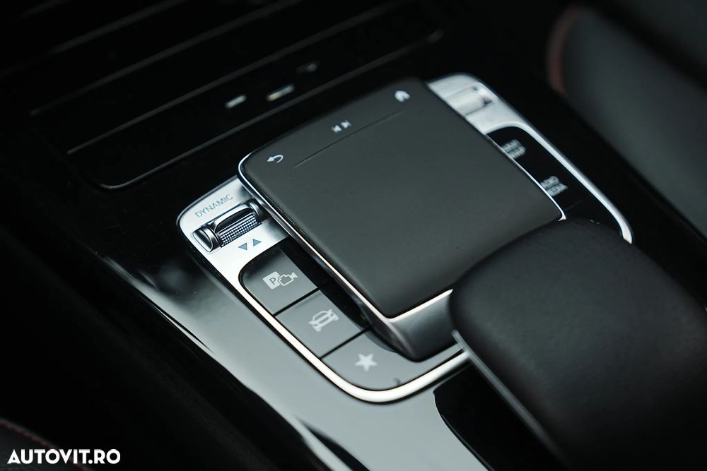 Mercedes-Benz A 180 d Sedan 7G-DCT AMG Line - 40