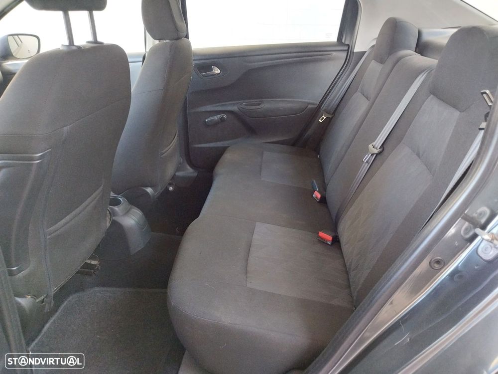 Citroën C-Elysée 1.6 HDi Seduction - 8