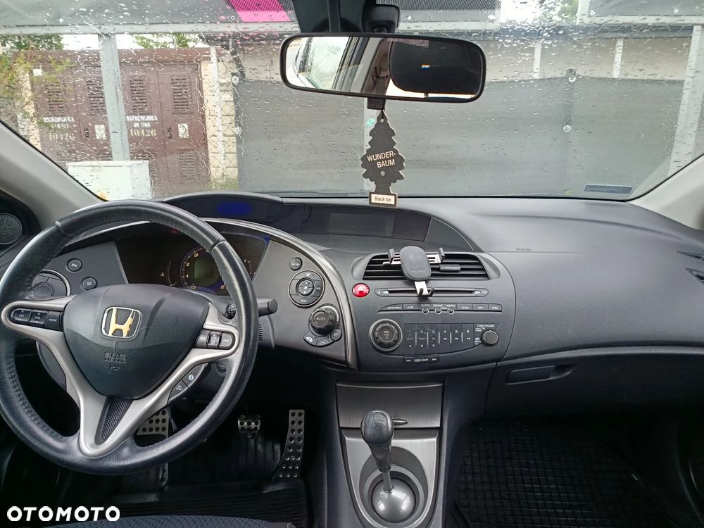Honda Civic 1.8 Sport - 12