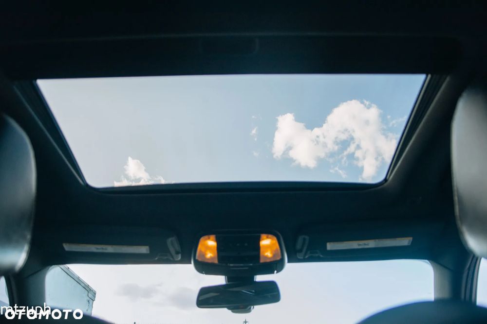 Dodge Challenger - 10