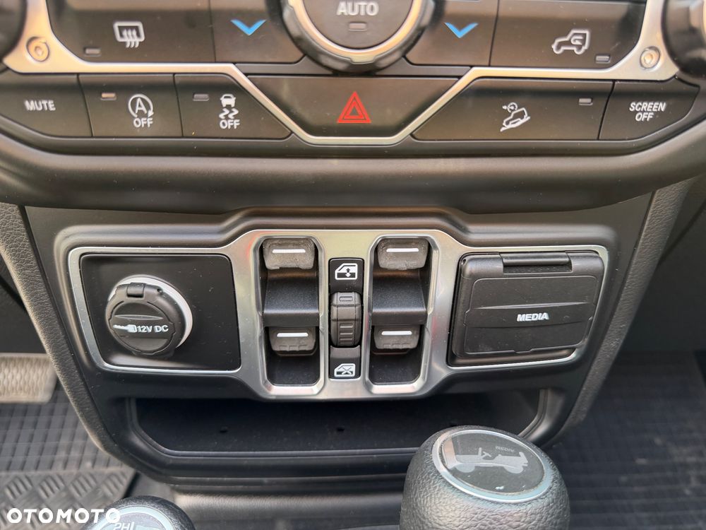 Jeep Wrangler 2.0 T-GDI Softtop AWD Automatik Rubicon - 27