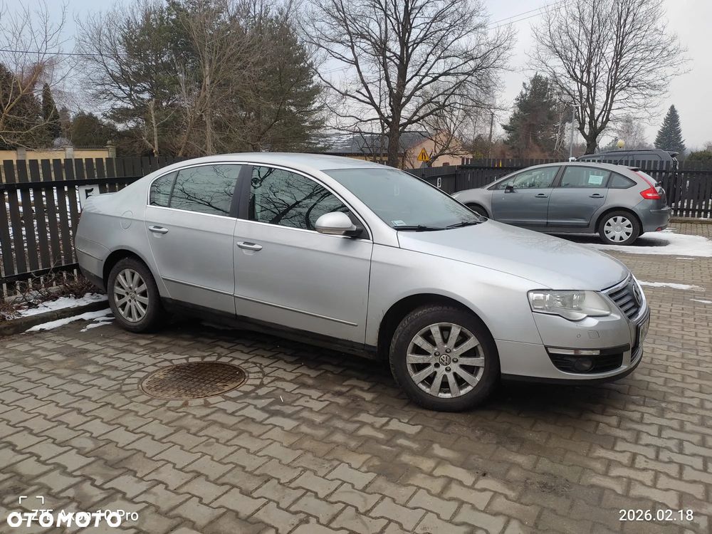 Volkswagen Passat 2.0 TDI DPF Comfortline DSG - 1